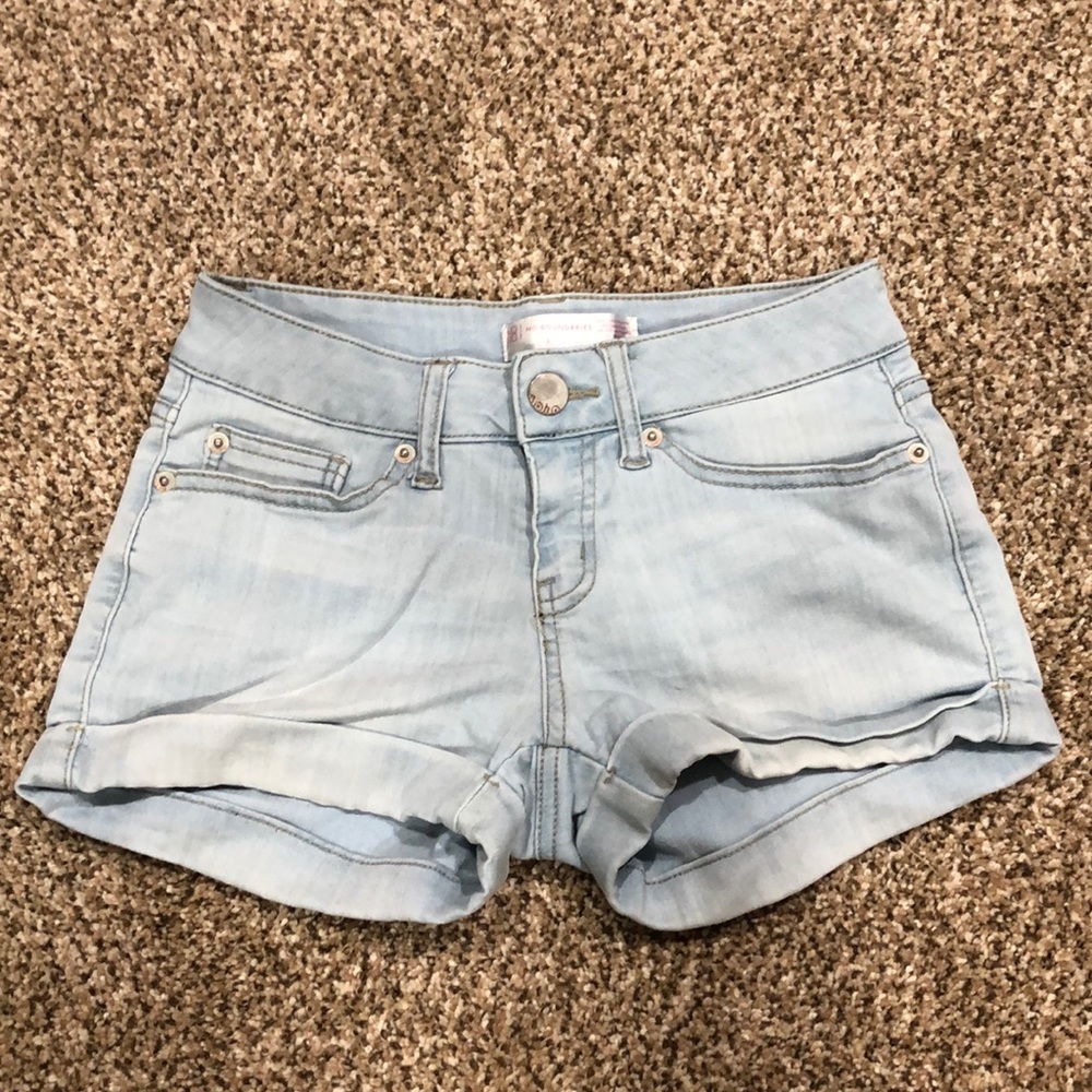 White/Blue shorts